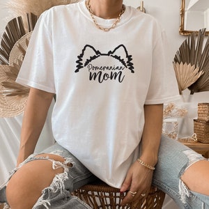 Pomeranian Mom Gildan Sweatshirt, Dog Ear Tee