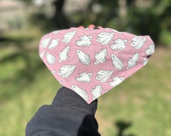 Bandana rosa fantasma para perro, bandana que brilla en la oscuridad, bandana rosa para perro, bandana para perro de Halloween, collar para perro de Halloween