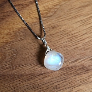 Moonstone - Rainbow Moonstone Necklace - Blue Moonstone Pendant - Small Stone - Crystal Charm Necklace Jewelry - June Birthstone - Best Gift