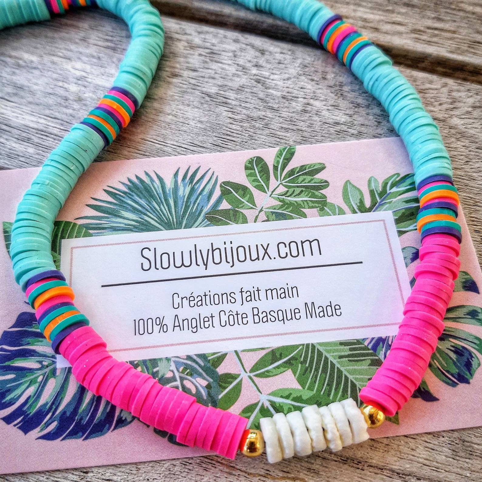Collier surfeur heishi - par Casa La Forêt