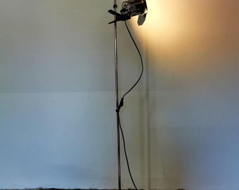 Lampadaire projecteur vintage industriel fotoshoot