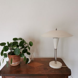 Large mushroom table lamp