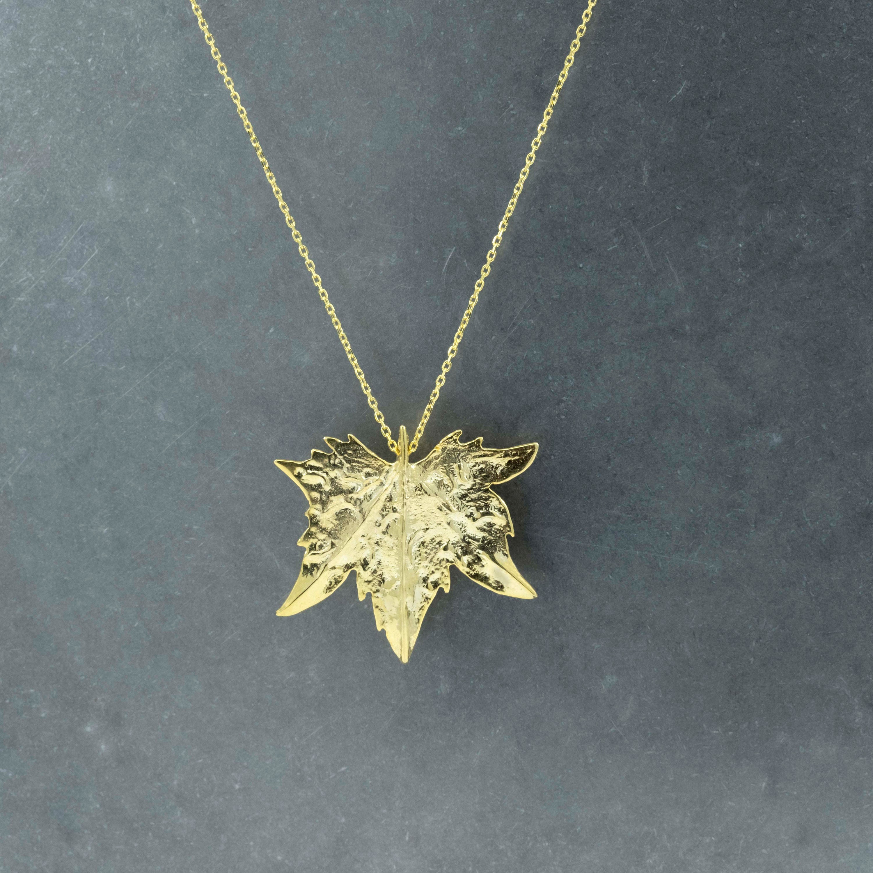Plane Tree Leaf Necklace (Silver)
