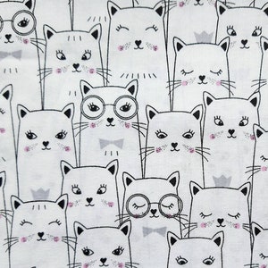 Cats cotton fabric, Cat Print Fabric, Baby fabric, Meow fabric, yellow fabric, fabric by the Yard, Quilting, Nursery fabric, cat face Fabric