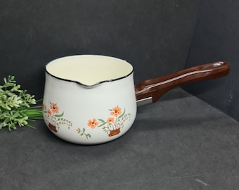 Countryside Collection Pot, Enamel Retro Porcelain on Steel, Coffee, Milk Pot, Saucepan, Excellent condition, Made in Spain, Great gift