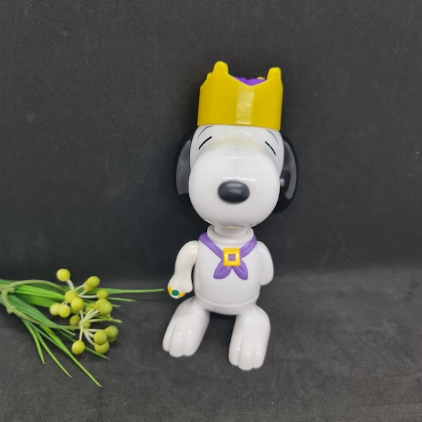 Snoopy McDonalds 2000 Toy, Rare Royal King Snoopy vintage Collectable Toy, Excellent état, Grand cadeau vintage