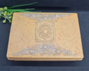 Jewellery Box, Vintage Trinket Box with Green Felt Linning, Gorgeous embossed roses design, Excellent condition, Great Gift