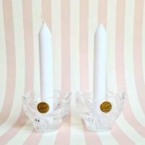 Pair of Vintage Cristal d&#39;Arques Cut Glass Candlesticks - 70s-90s - Elegant Floral Decor