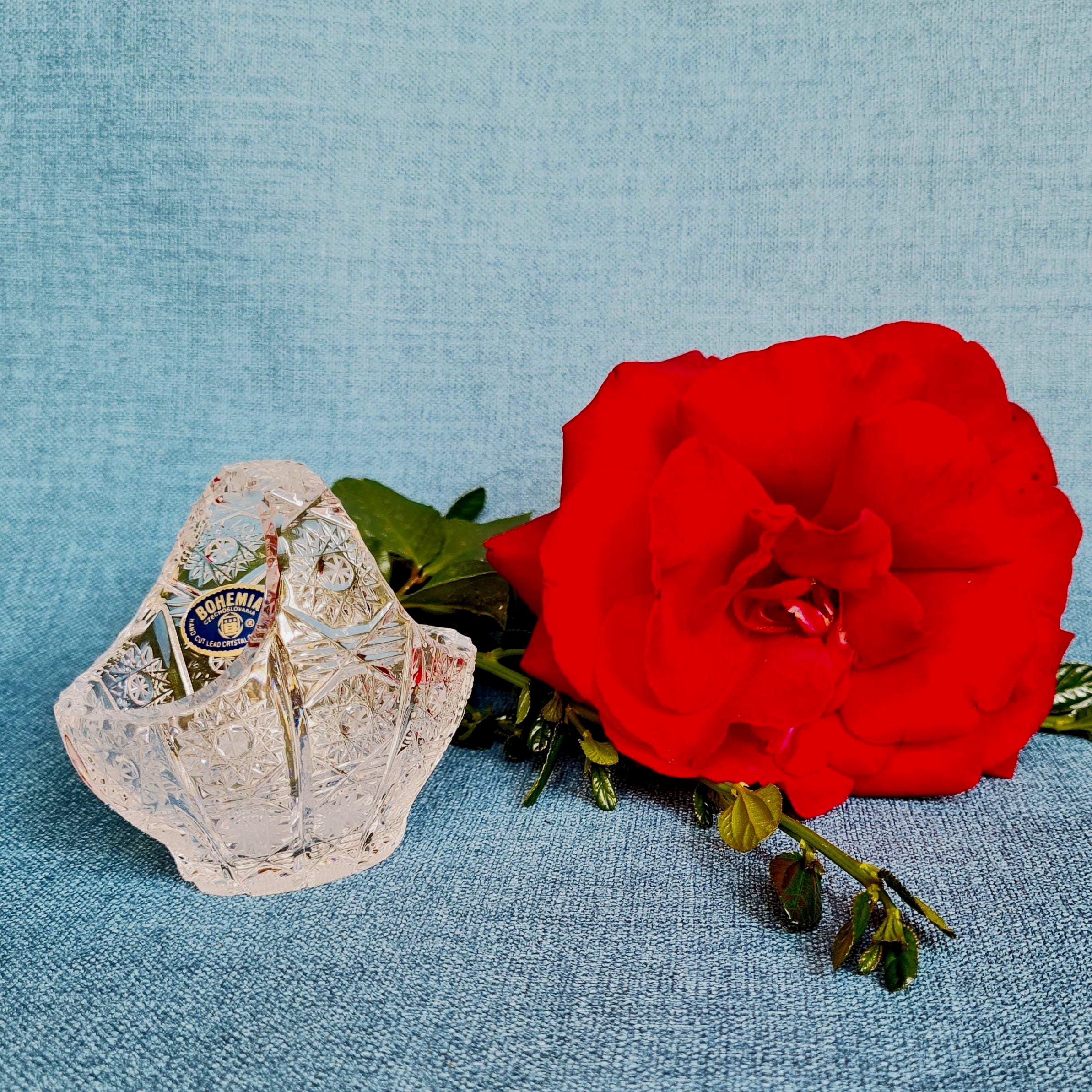 Petite Coupe Panier En Cristal Doublé Rouge – Motifs Taillés, Non Signé