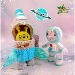 Tutorial, pattern, crochet model, amigurumi: Thomas the astronaut and his rocket