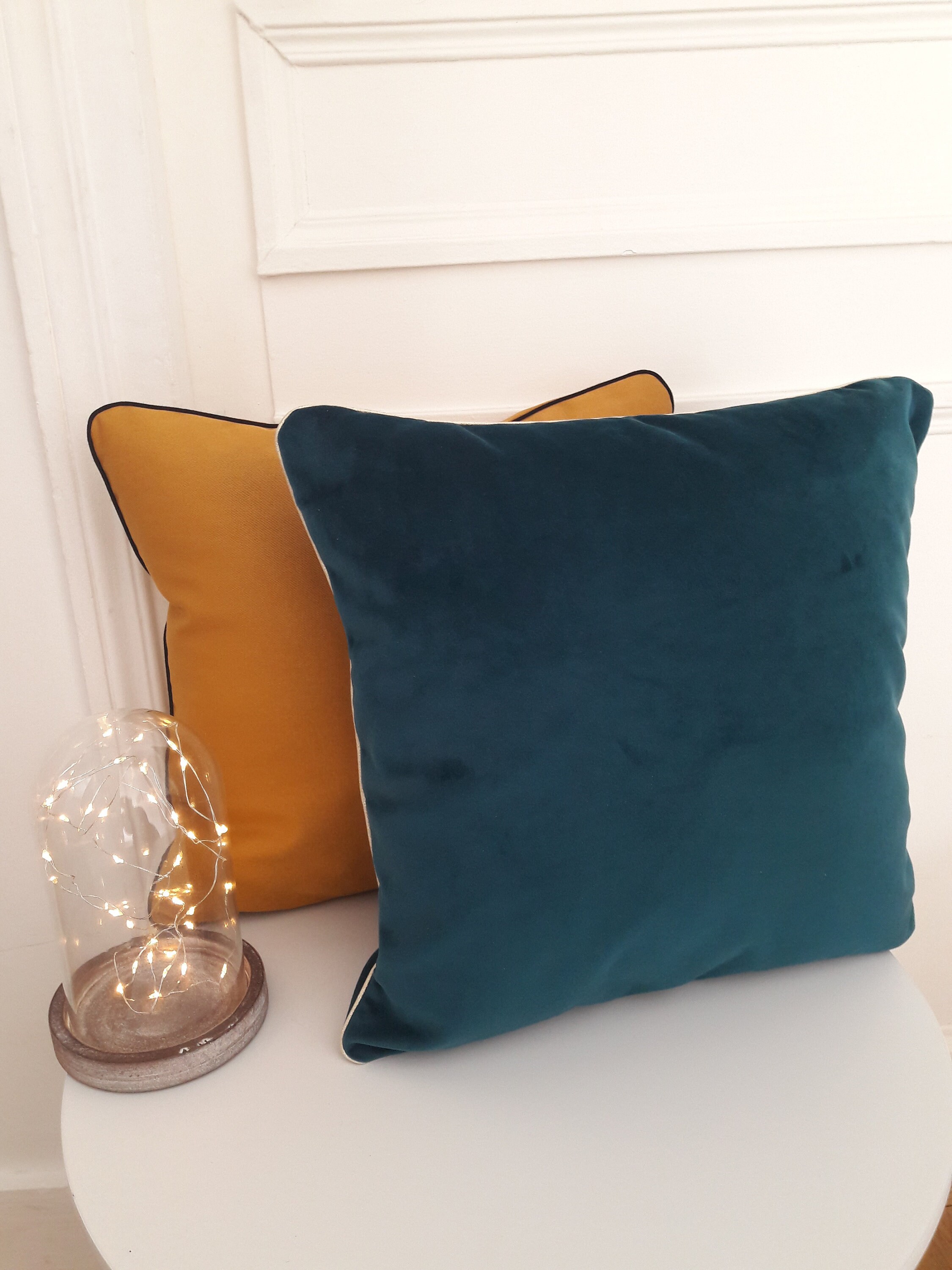 Coussin Velours Bleu Canard et Doré, Chic Tendance