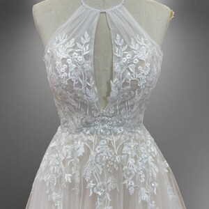 Spitze Neckholder A-Linie Brautkleid