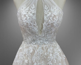 Spitze Neckholder A-Linie Brautkleid