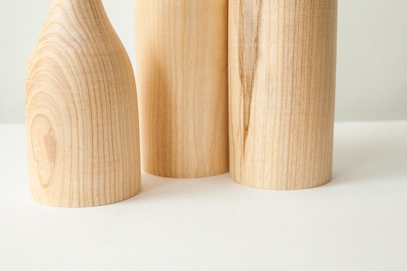 grand ensemble de 3 vases uniques en bois décoration intérieure en bois vase fait à la main vase anniversaire, cadeau pour elle, cadeau danniversaire, cadeau de mariage vase sculpté gif image 8