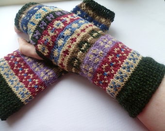 Peerie Fair Isle Wristwarmers knitting pattern, Beginner Colourwork fingerless gloves, pdf digital download