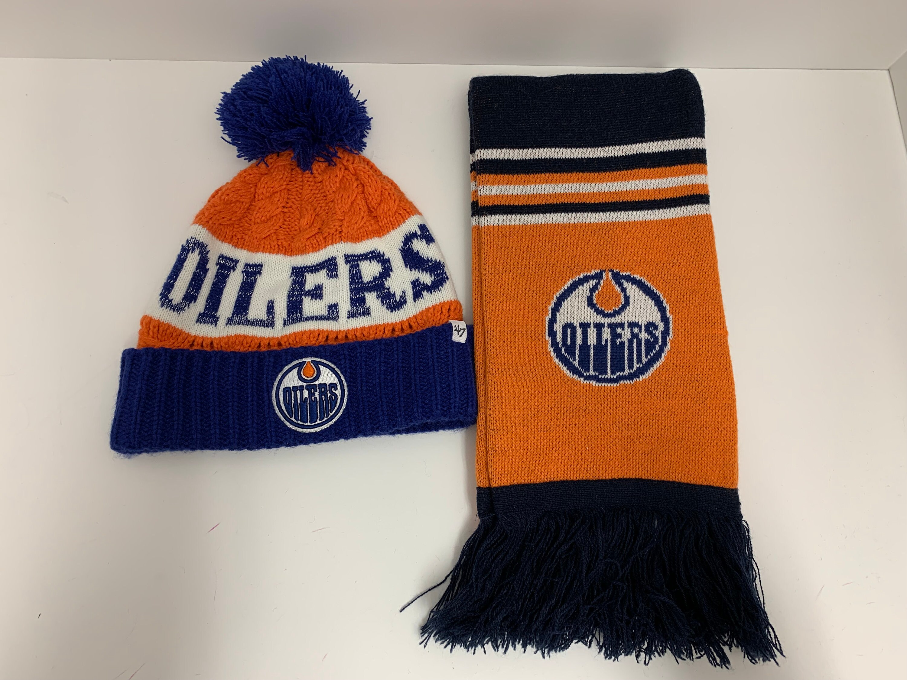 Edmonton Oilers Scarf Toque Hat NHL 47 