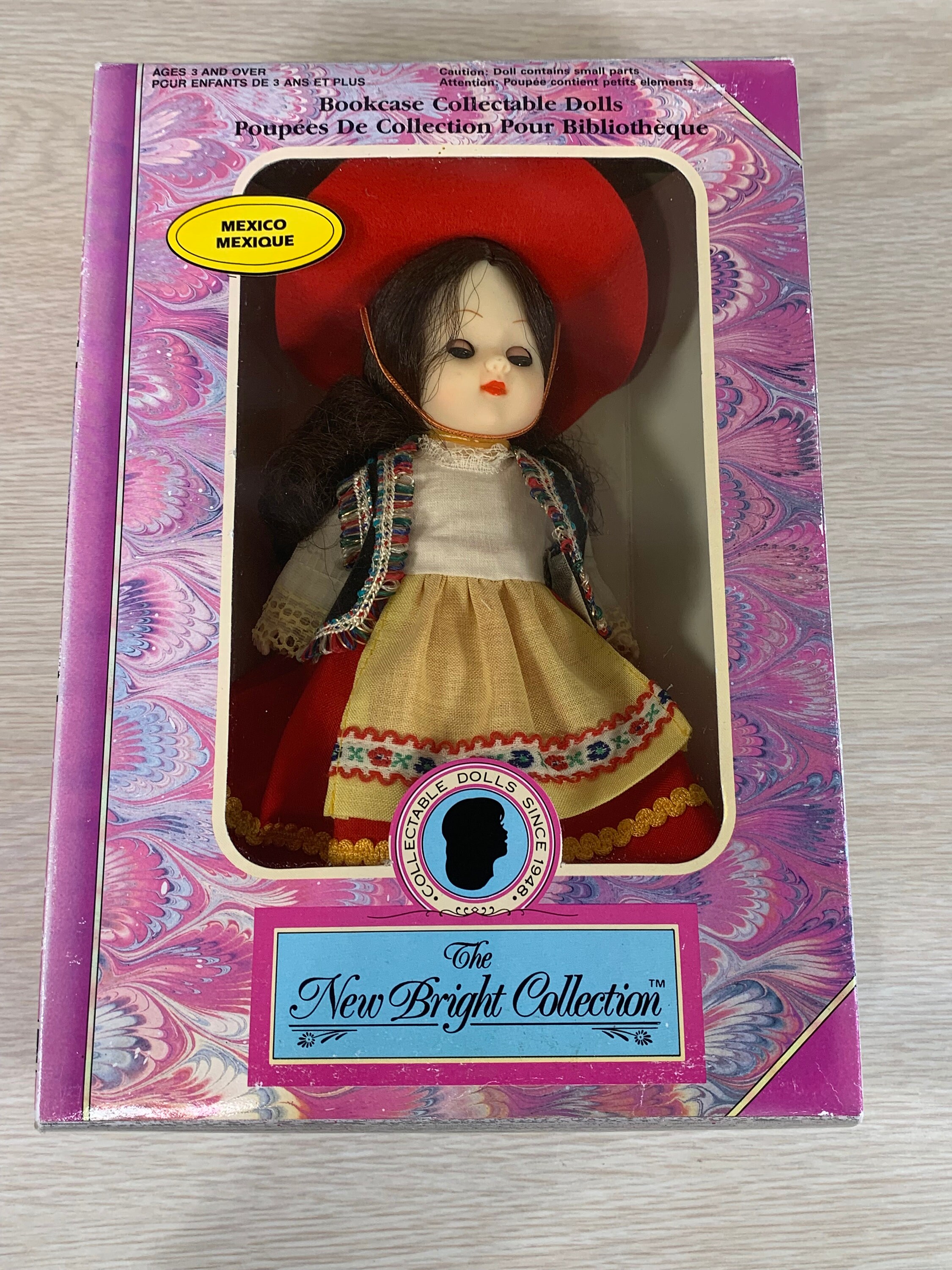 Vintage The New Bright Collection, poupée de collection en tenue