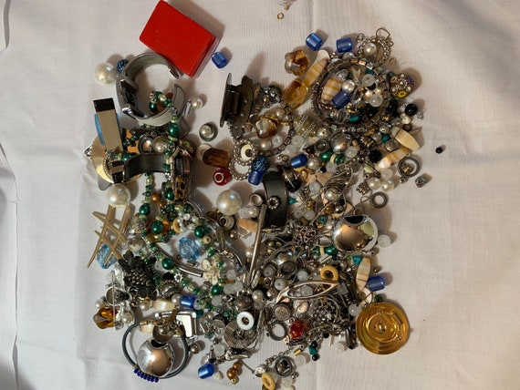Good costume deals jewelry