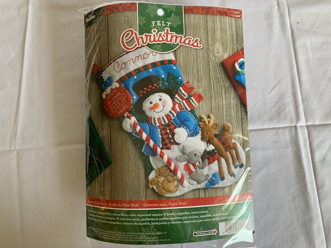 Kit De Apliques De Fieltro Bucilla | Santa Stop Here | Bordado Navideño, 45.7 Cm, Multicolor