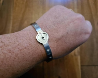 Locking bracelet set, dog tag key necklace, couples wedding gift, Mature BDSM subtle day collar, collaring ceremony, one size, uk seller