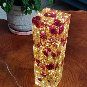 Globe Amaranth Light Sculpture - Real Flower Lamp - Resin Lamp - Pink dried flowers - Ambient lighting