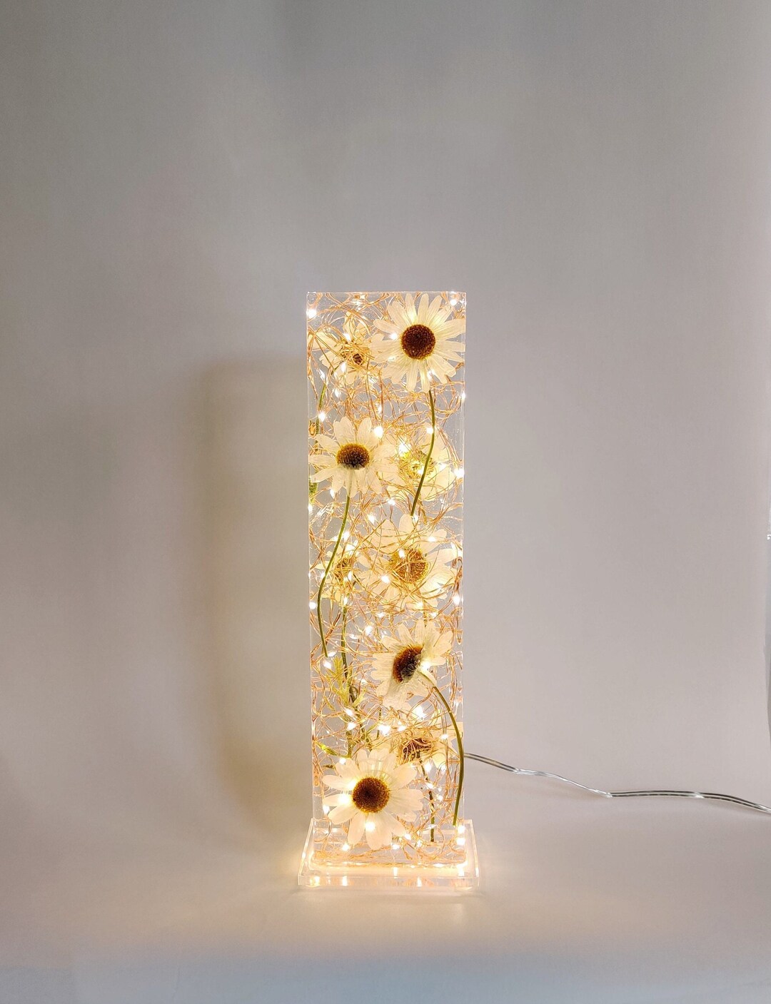 Daisy Light Sculpture Daisy and Resin Lamp Daisy Home Decor Accent Lamp