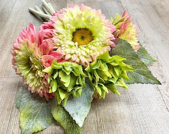 17.5” Gerbera / Sunflower Bouquet