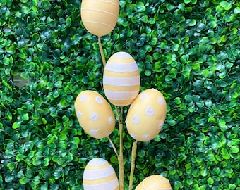 Easter Wreaths & Decor