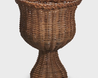 15 inch Woven Ratan Basket Door Hanger with Flat Back