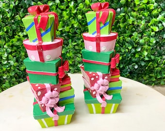 7 inch Resin Gift Stack Table Piece