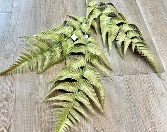 24” Green Glittered Fern Spray