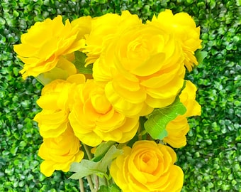 Yellow Ranunculus Bush ~ 21.5”