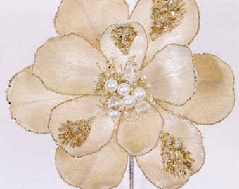 Ivory Grand Magnolia Stem-7 inch diameter