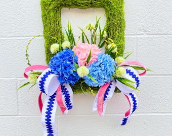 Moss Basket Wreath w a Beautiful Hydrangea Arrangement