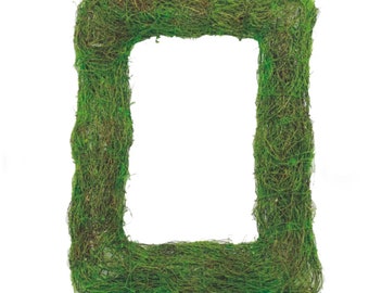 Square Moss Wreath - 19 in x15 in