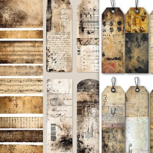 Op de afbeelding: Een verzameling vintage papieren labels met een verweerde, verouderde uitstraling. De labels tonen verschillende ontwerpen, waaronder muzieknoten, handgeschreven tekst en abstracte patronen. Elk label heeft een gat aan de bovenkant om te rijgen en is in bruine en beige tinten.