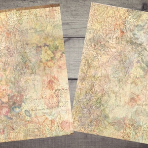 K&ouml;nnte beinhalten: Zwei Papiere im Vintage-Stil mit einem floralen Muster und verblassten Text. Das Papier hat einen hellbraunen Hintergrund mit einem dezenten beige und hellblauen floralen Muster. Der Text ist verblasst und schwer lesbar.