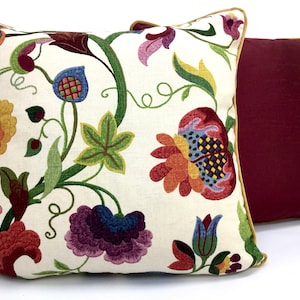 Housse d’oreiller Burgundy, Schumacher Multicolor Floral Linen Blend Housse d’oreiller décorative personnalisée, Housse d’oreiller Jetable, Housse de coussin Toss, Taille