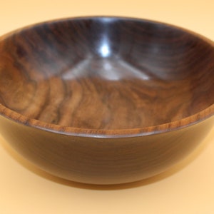 Hand turned Walnut Bowl