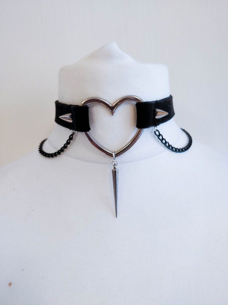 Black Elastic Velvet Choker Necklace With Heart Charm Blue Glass Heart Chains and Spike Pendant