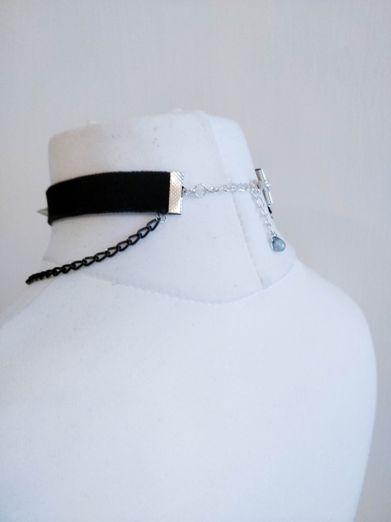 Black Elastic Velvet Choker Necklace With Heart Charm Blue Glass Heart Chains and Spike Pendant