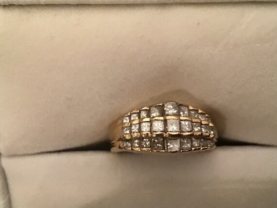 Vintage Tiered Diamond ring! 14k