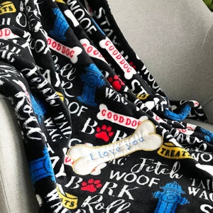 Custom Dog Blanket with name – Super Soft, High-Quality Dog and Cat Throw – Personalized Puppy Blanket, Pet gift - Dog Gift - Cat Gift