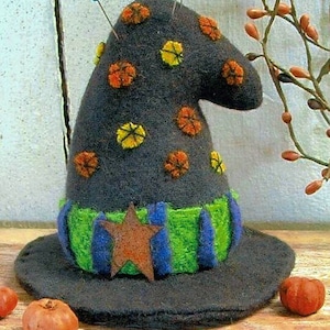 Witch Hat Pin Keep by Cottonwood Creations -  Folk Art Penny Pattern