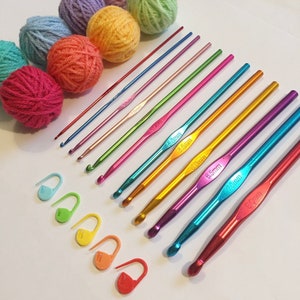 Crochet Starter Kit for Beginners / Set of Hooks, Yarn, How to Crochet Instructions / Gift for new Crocheter