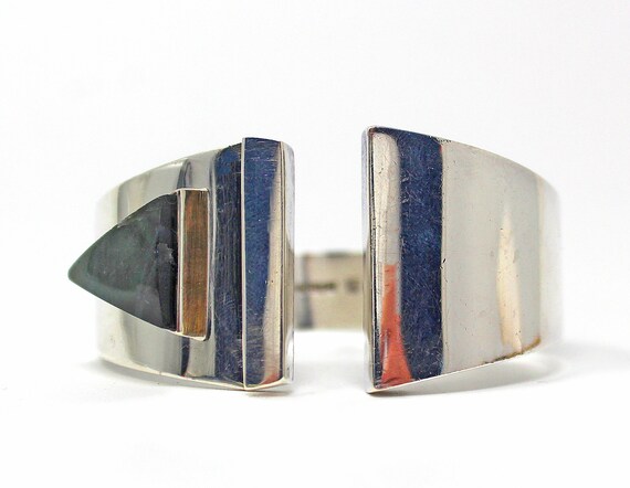 Sterling Silver Modern Cuff with Large Labradorit… - image 2
