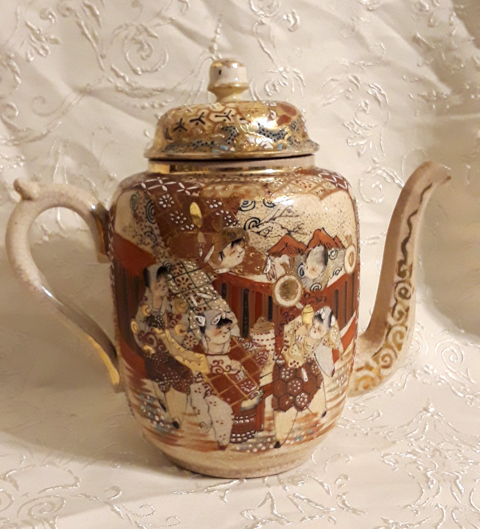 Antique Meiji Satsuma Teapot Nippon Tea Pot Scholars Japanese