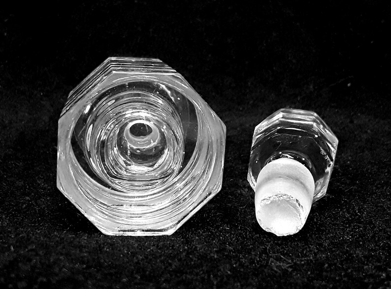 Antique Victorian Bohemian Cut Crystal Perfume Bottle Cologne Flacon Biedermeier Octagonal Faceted Panels image 7