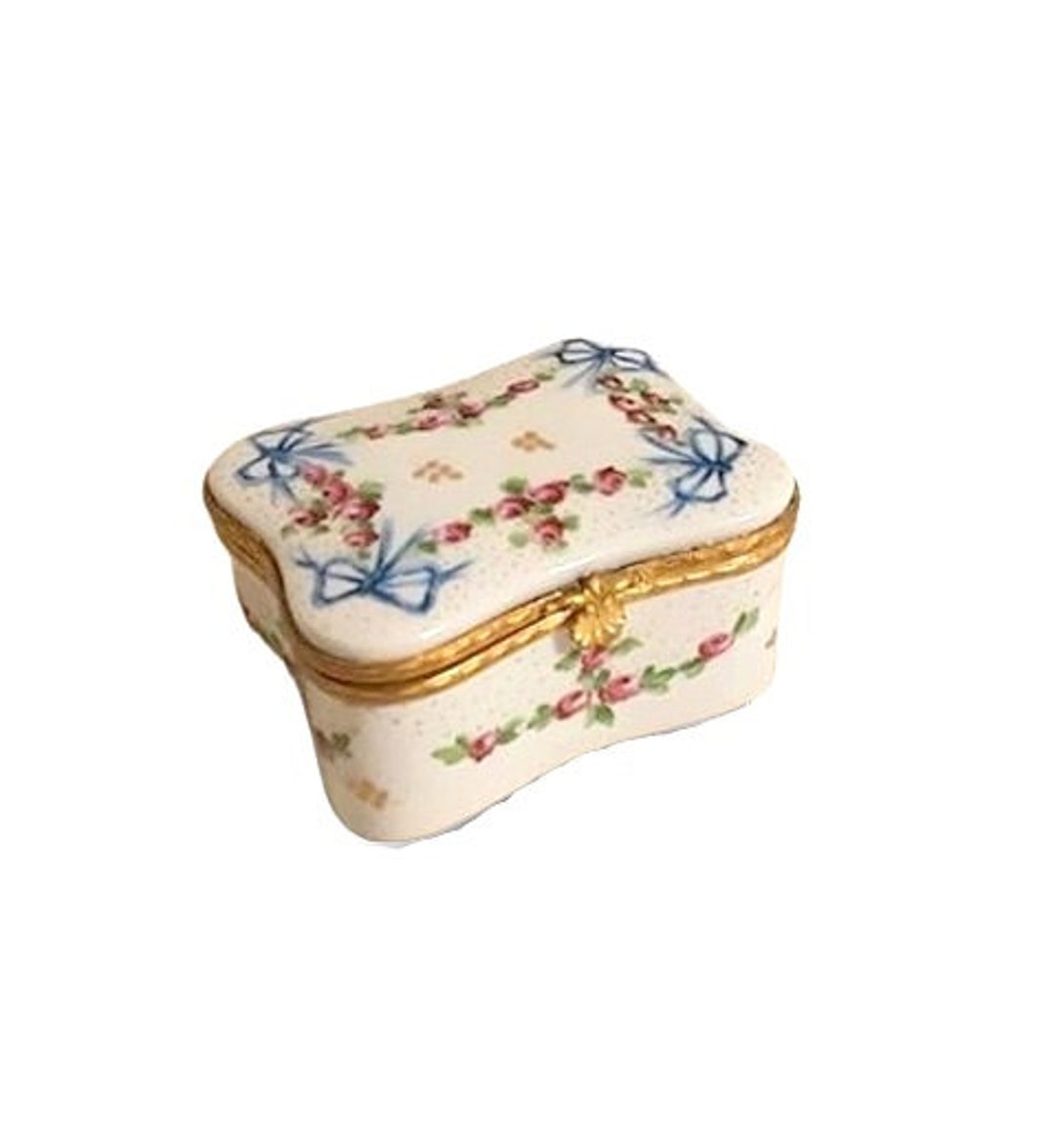 プップさま】antique box ୨୧ 19世紀の古い古い ボンボニエール