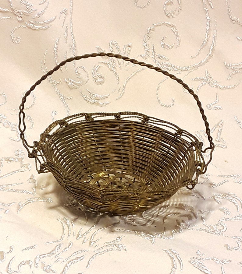 Antique Victorian Woven Brass Wire Tea Strainer Basket Vintage Shabby